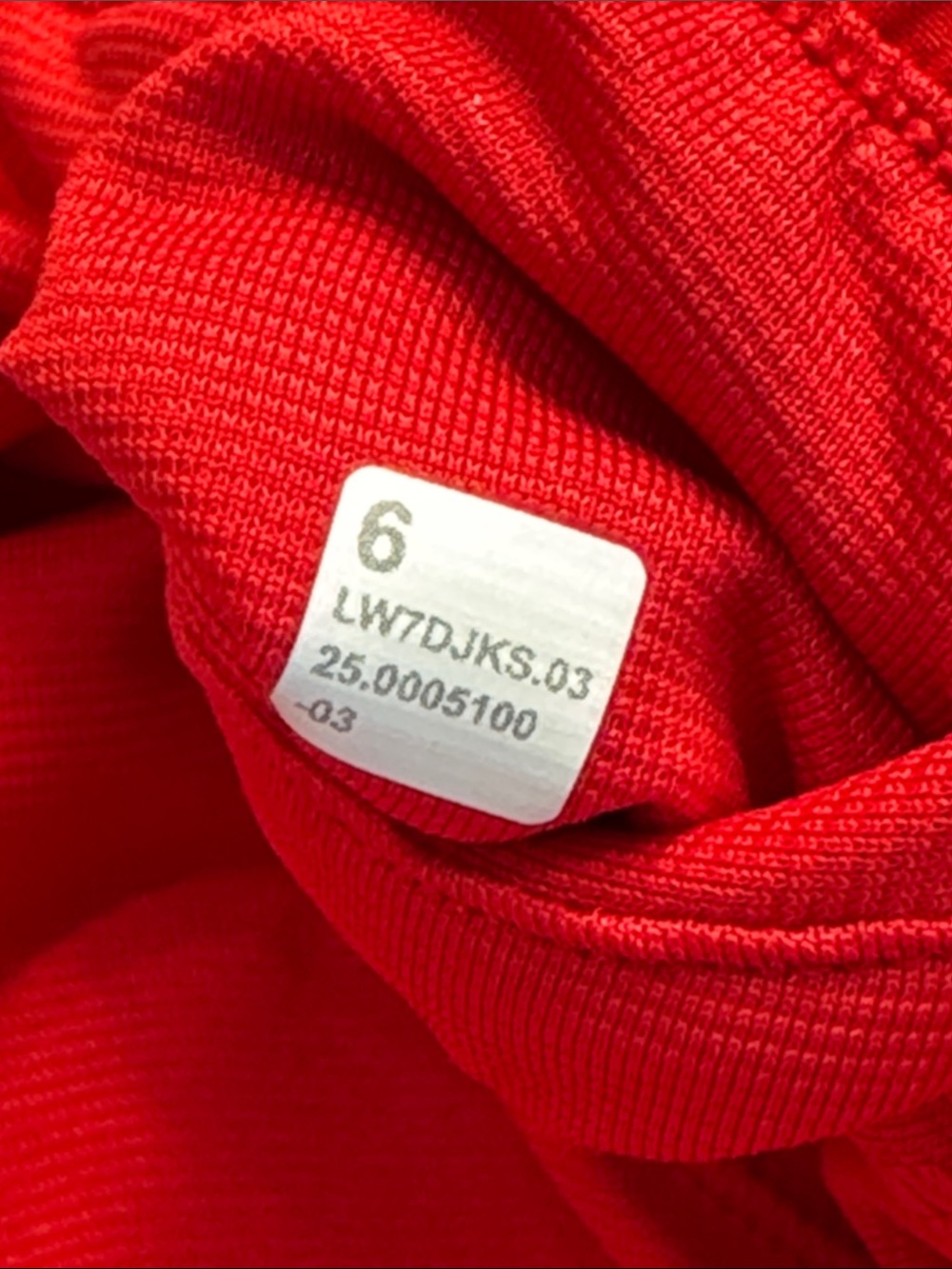 🔥 Lululemon Hotty Hot High-Rise Lined Short 4" Lulu Red SIZE 6 - Picture 9 of 14